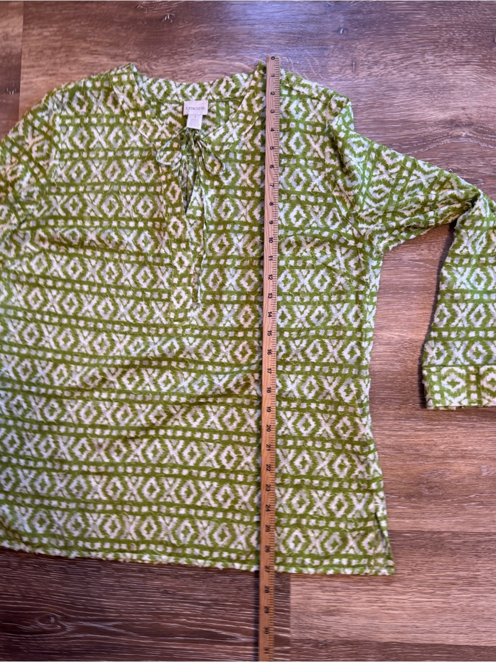 Chico's Green Geometric Casual Semi Sheer Top - Sz 1 - 1x - Picture 7 of 16